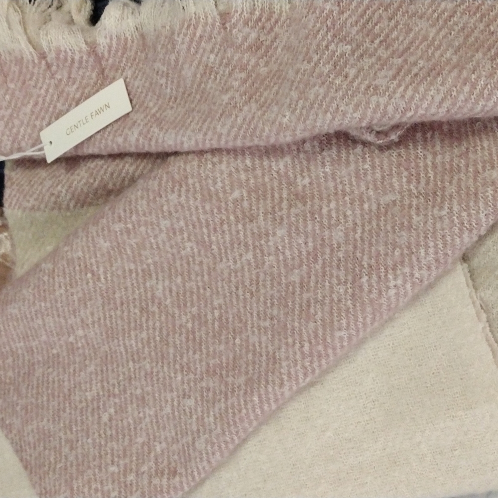 Fuzzy scarf